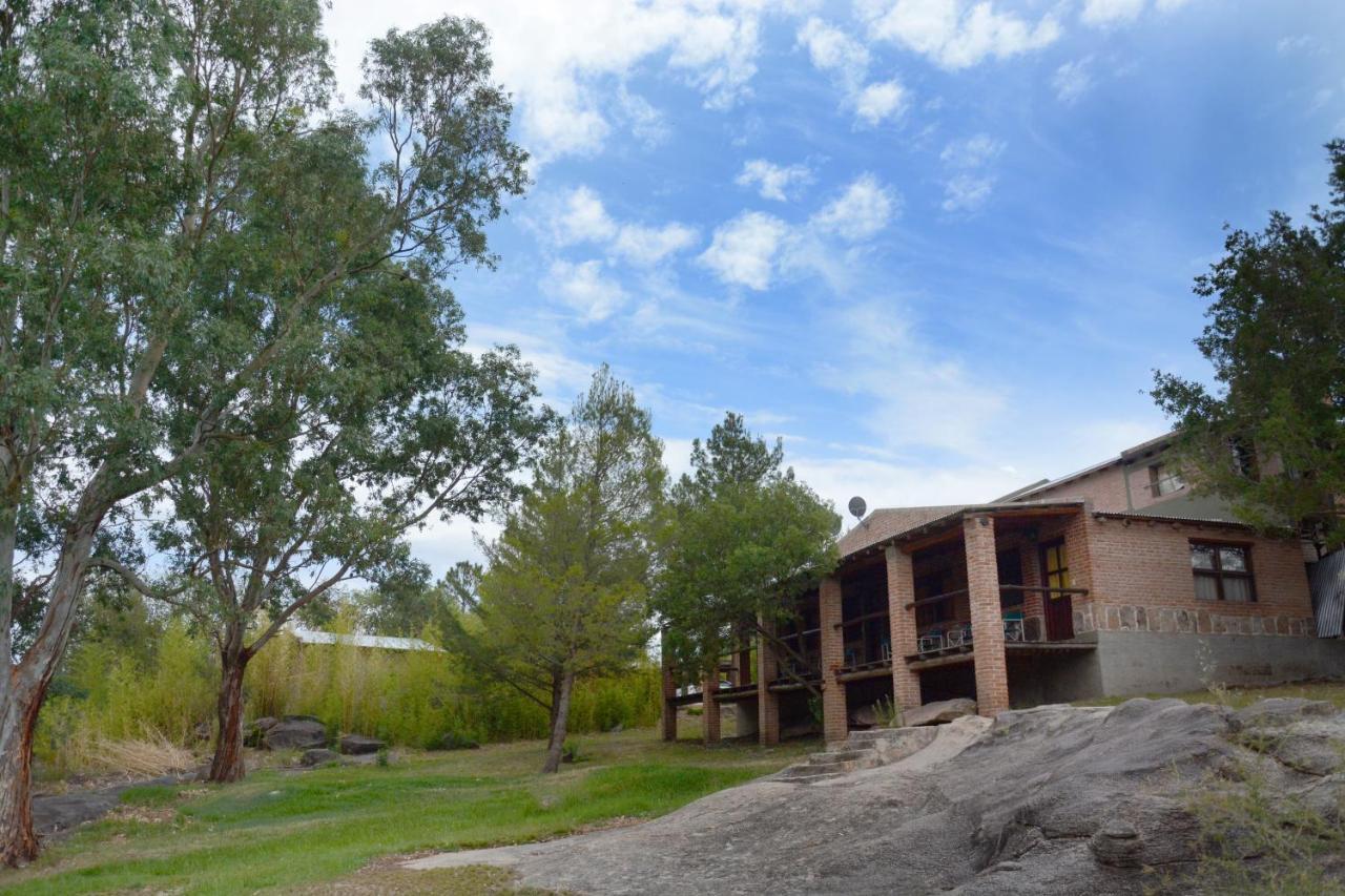 La Toma Complejo De Montana - Cabanas Y Habitaciones En Hosteria Mina Clavero Exteriér fotografie