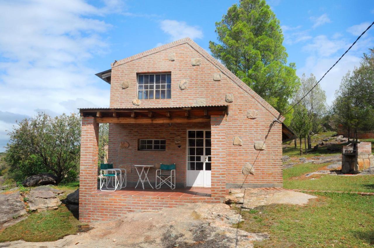 La Toma Complejo De Montana - Cabanas Y Habitaciones En Hosteria Mina Clavero Exteriér fotografie
